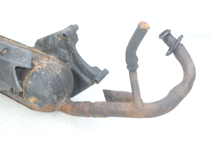 photo de SILENCIADOR DE ESCAPE PIAGGIO ZIP 2T 50 (2009 - 2019) - Pontos de fixação