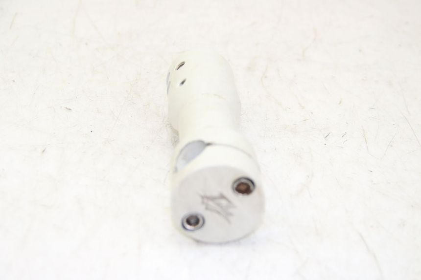 photo de AVANÇO DO GUIDÃO MBK BOOSTER SPIRIT 50 (1999 - 2003) - Outro ângulo de visão