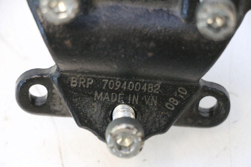 photo de AVANÇO DE GUIDÃO CAN-AM SPYDER RS 1000 (2008 - 2012) - Detalhe da peça