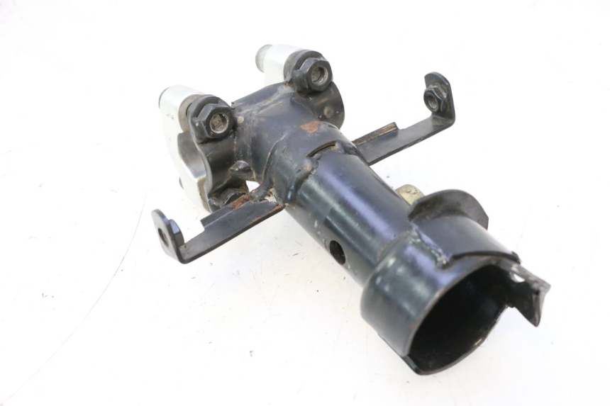 photo de AVANÇO DE GUIDÃO PEUGEOT TREKKER 50 (1995 - 2004) - Pontos de fixação