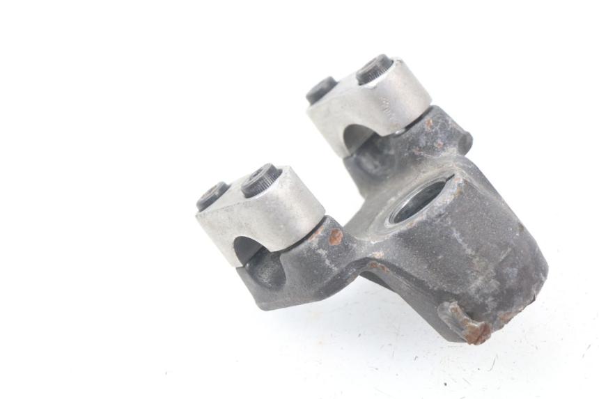 photo de AVANÇO DO GUIDÃO YAMAHA XMAX X-MAX 125 (2006 - 2009) - Zoom do estado de desgaste