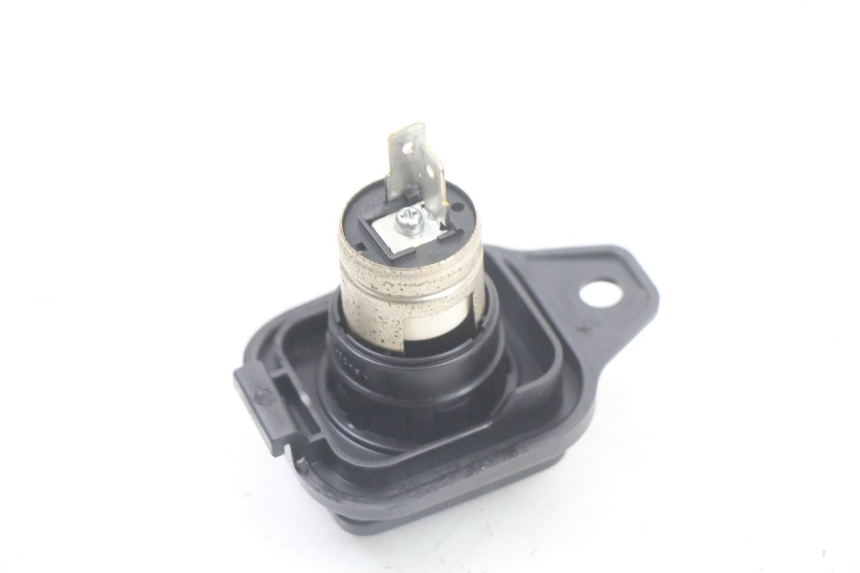 photo de TOMADA DO ACENDEDOR DE CIGARROS HONDA SH i 300 (2015 - 2020) - Vista geral