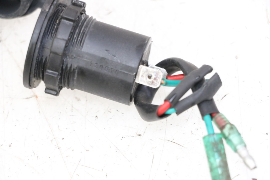 photo de TOMADA DO ISQUEIRO SYM JOYMAX 125 (2010 - 2017) - Ampliação técnica