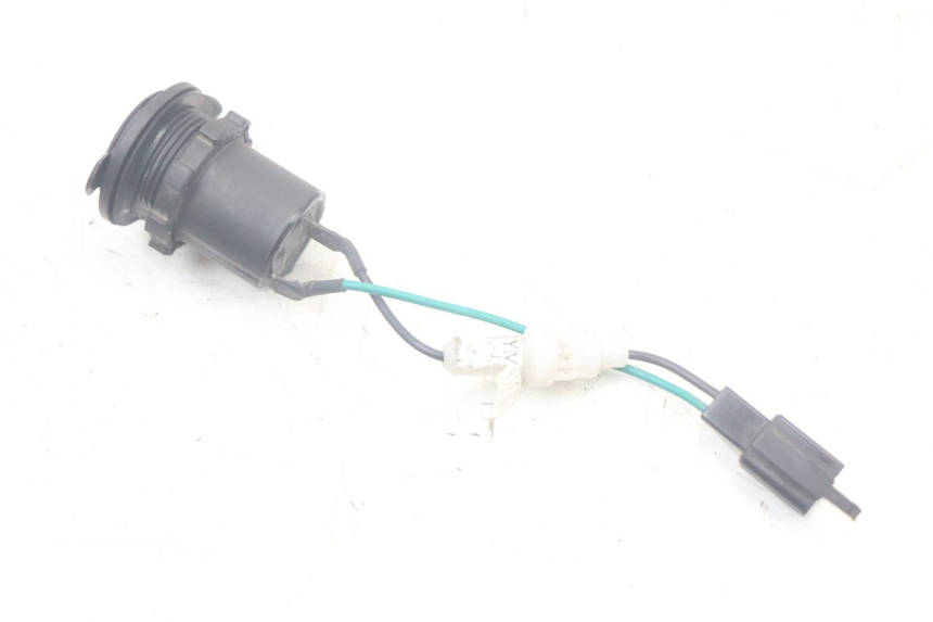 photo de TOMADA DO ACENDEDOR DE CIGARROS KYMCO LIKE 125 (2009 - 2016) - Ampliação técnica