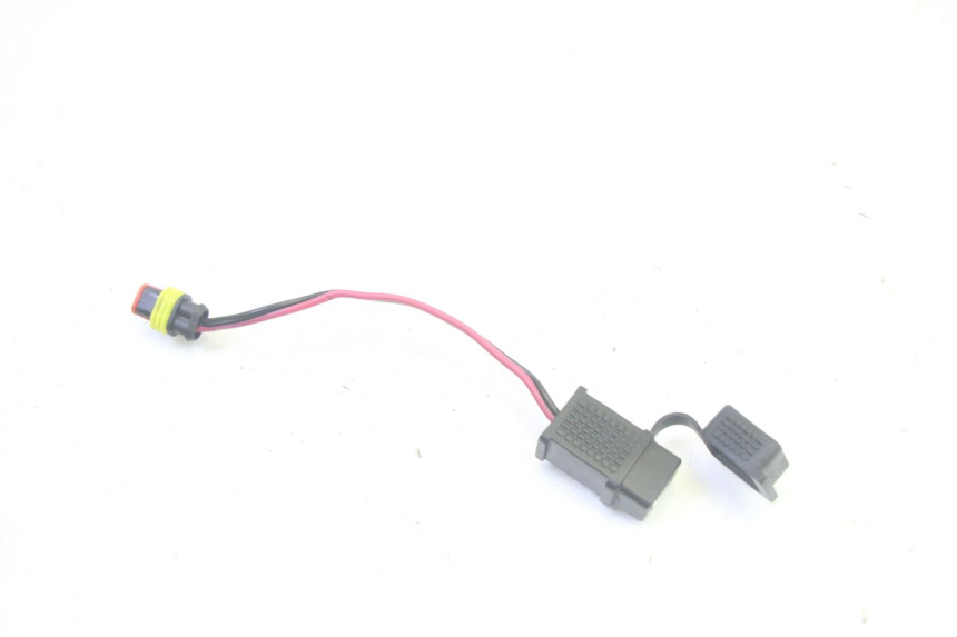 photo de TOMADA DO ACENDEDOR DE CIGARROS PIAGGIO MP3 HPE 350 (2018 - 2020) - Vista principal
