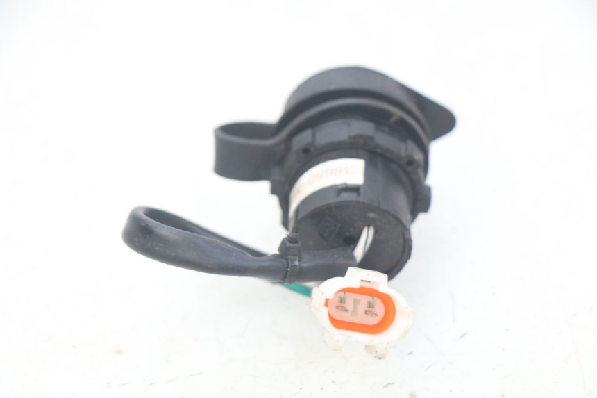 photo de TOMADA DO ISQUEIRO SYM ORBIT III 3 4T 50 (2018 - 2021) - Zoom do estado de desgaste