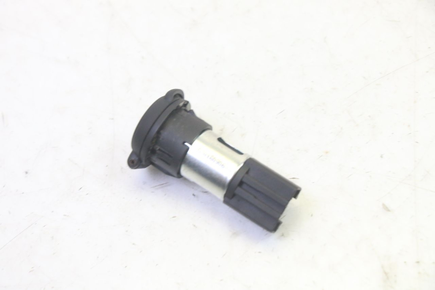 photo de TOMADA DO ACENDEDOR DE CIGARROS LIGIER PULSE 3 1 (2014 - 2020) - Outro ângulo de visão