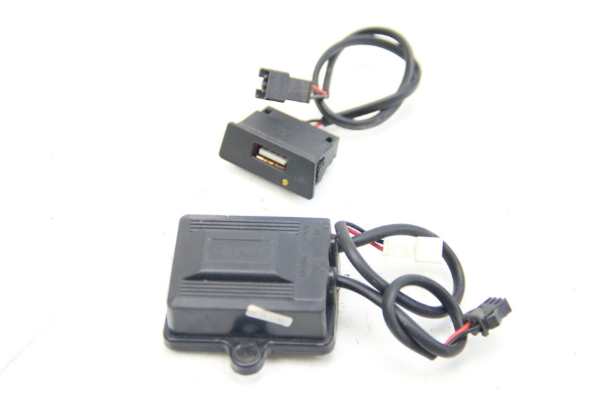 photo de TOMADA DO ISQUEIRO RED ELECTRIC RED E PRO 1 (2017 - 2019) - Vista principal