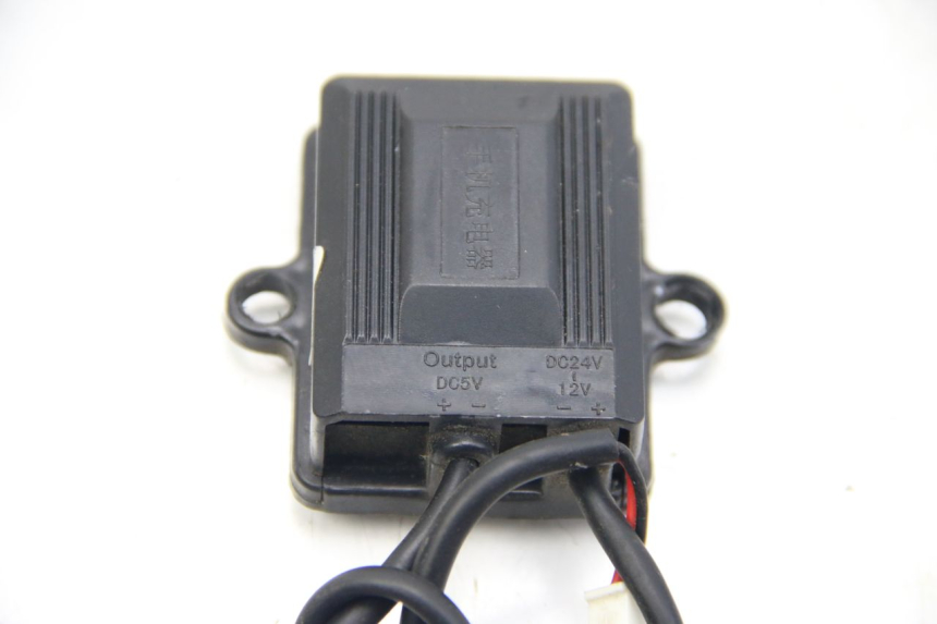 photo de TOMADA DO ISQUEIRO RED ELECTRIC RED E PRO 1 (2017 - 2019) - Zoom do estado de desgaste