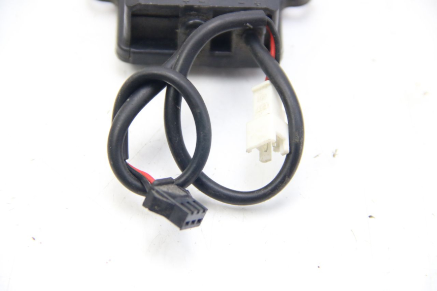 photo de TOMADA DO ISQUEIRO RED ELECTRIC RED E PRO 1 (2017 - 2019) - Ampliação técnica