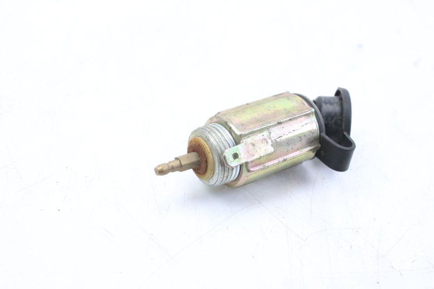 photo de TOMADA DO ACENDEDOR DE CIGARROS EUROCKA VIRTUALITY GT 4T 50 (2011 - 2017) - Zoom do estado de desgaste