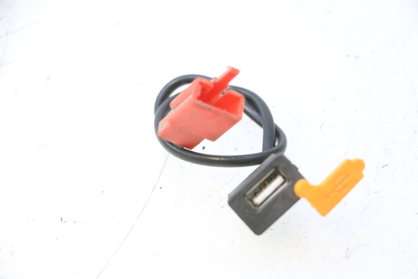 photo de TOMA USB WAYSCRAL E-START 1 (2018 - 2022) - Vista principal
