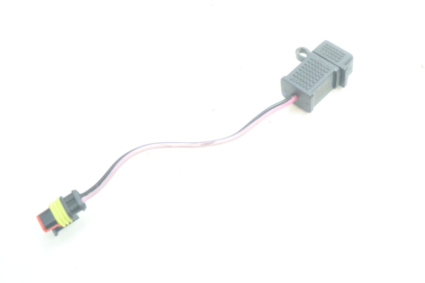 photo de TOMA USB PIAGGIO MP3 HPE 530 (2022 - 2026) - Zoom do estado de desgaste