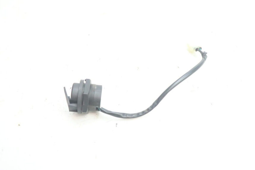 photo de TOMA USB KYMCO LIKE 4T 50 (2019 - 2025) - Outro ângulo de visão