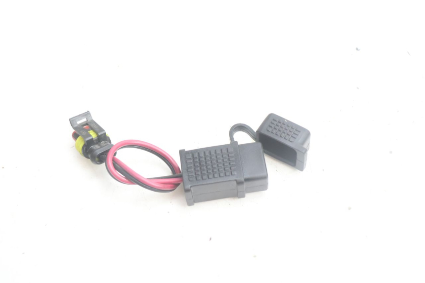 photo de TOMADA USB PIAGGIO NEW TYPHOON 50 (2018 - 2021) - Vista principal