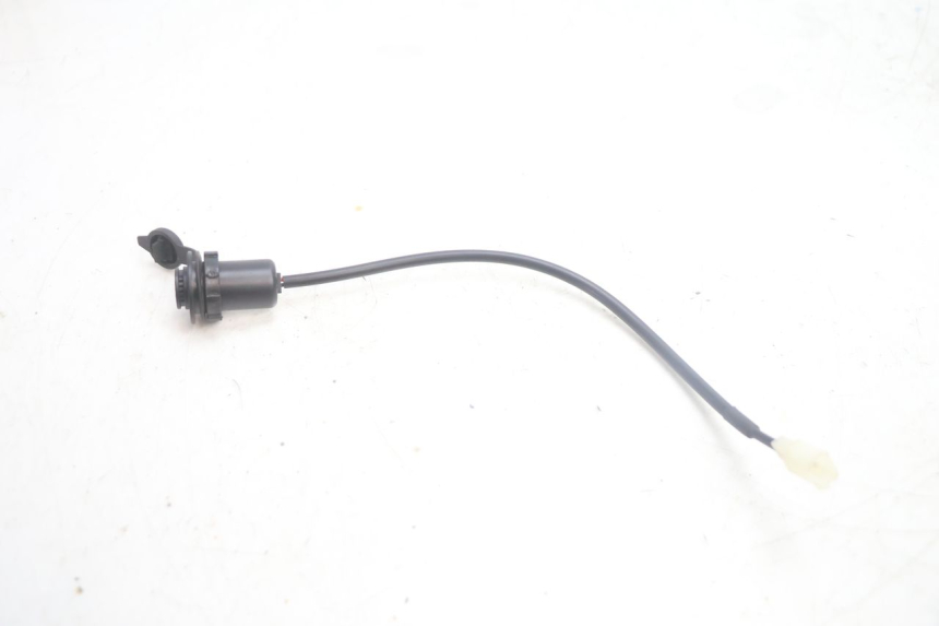 photo de TOMADA USB JM MOTORS R-MAX TECH 50 (2024 - 2026) - Ampliação técnica