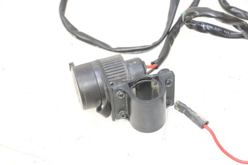 photo de TOMA USB BOOM TRIKE FUN 500 (2004 - 2010) - Ampliação técnica