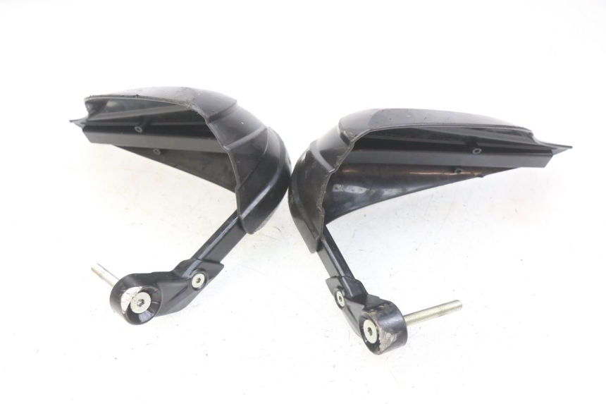 photo de PROTETOR DE MÃO HONDA CB R 1000 (2018 - 2023) - Vista do produto