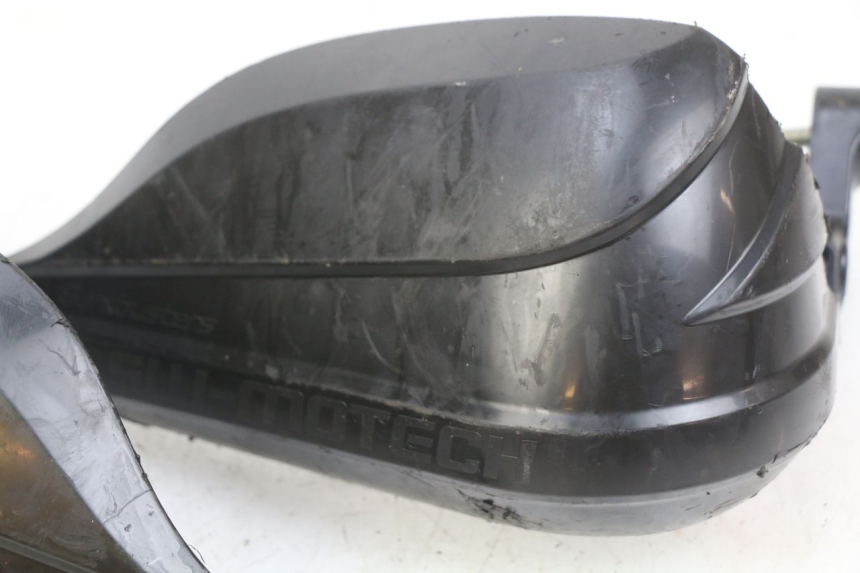 photo de PROTETOR DE MÃO HONDA CB R 1000 (2018 - 2023) - Pontos de fixação