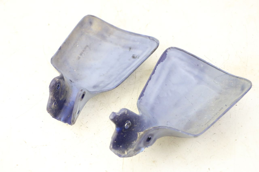 photo de PROTETOR DE MÃO APRILIA ETX 125 (1998 - 2002) - Zoom do estado de desgaste