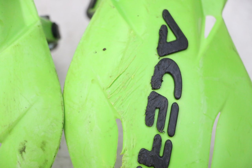 photo de PROTETOR DE MÃO KAWASAKI KX 65 (2000 - 2019) - Peça verificada