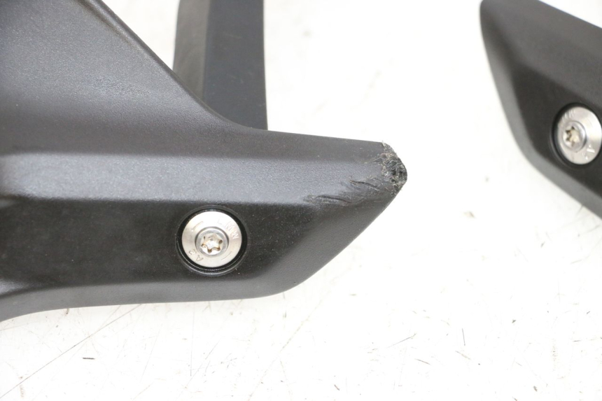 photo de PROTETOR DE MÃO BMW R GS 1250 (2021 - 2024) - Estado da superfície