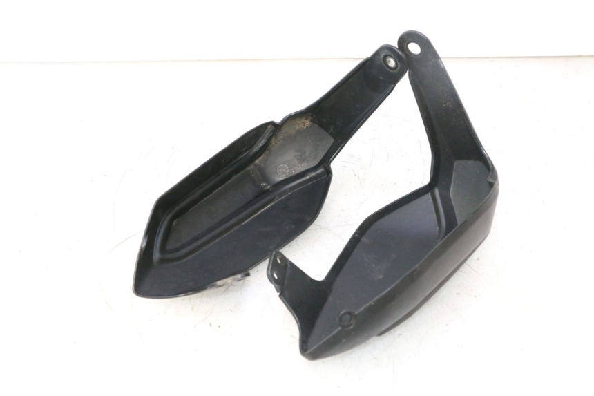photo de PROTETOR DE MÃO YAMAHA TDM ABS 900 (2002 - 2014) - Pontos de fixação