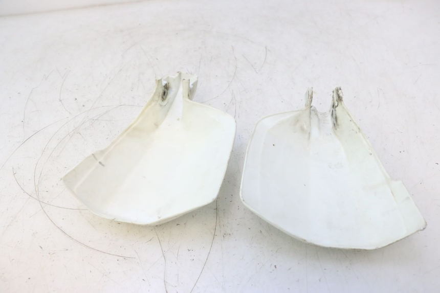photo de PROTETOR DE MÃO HONDA XRV AFRICA TWIN 750 (1990 - 1992) - Outro ângulo de visão