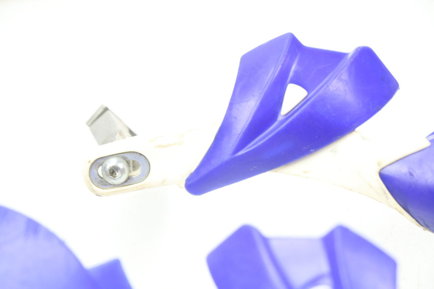 photo de PROTETOR DE MÃO YAMAHA YZ 80 (1998 - 2001) - Marcações e referências