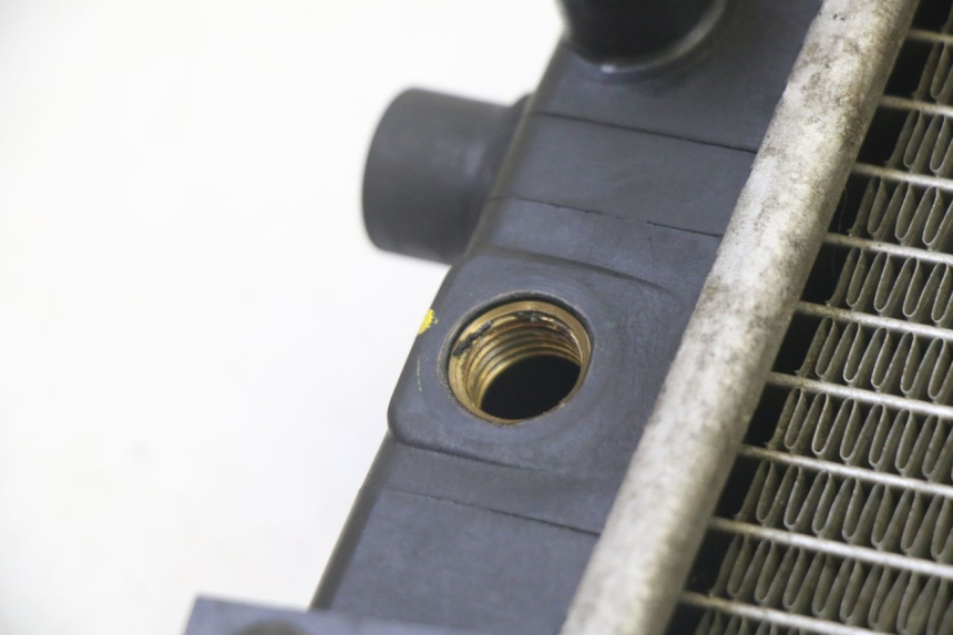 photo de RADIADOR ADIVA AD3 300 (2014 - 2020) - Pontos de fixação