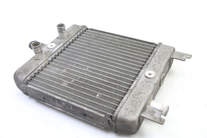 photo de RADIADOR SUZUKI BURGMAN 125 (2007 - 2014) - Detalhe da peça
