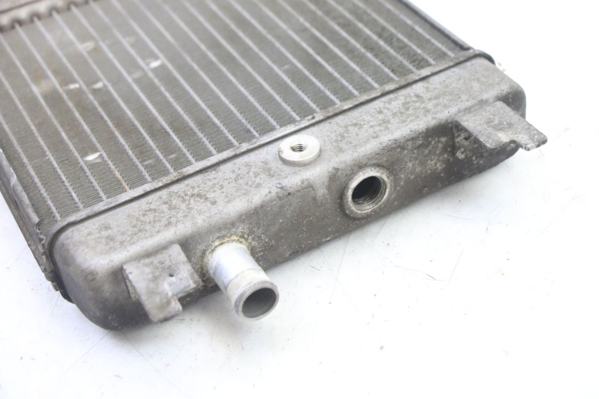 photo de RADIADOR SUZUKI BURGMAN 125 (2007 - 2014) - Outro ângulo de visão