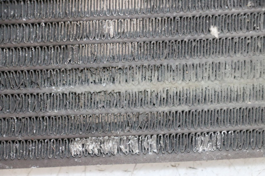 photo de RADIADOR SUZUKI BURGMAN 125 (2007 - 2014) - Outro ângulo de visão