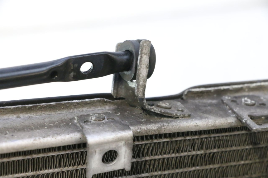 photo de RADIADOR SUZUKI BURGMAN EXECUTIVE ABS 650 (2006 - 2012) - Ampliação dos componentes