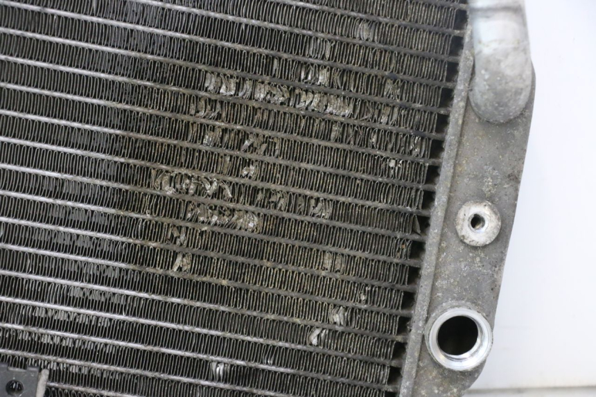 photo de RADIADOR SUZUKI BURGMAN EXECUTIVE ABS 650 (2006 - 2012) - Pontos de fixação