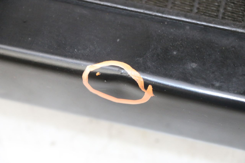 photo de RADIADOR HONDA CBF 500 (2004 - 2007) - Pontos de fixação