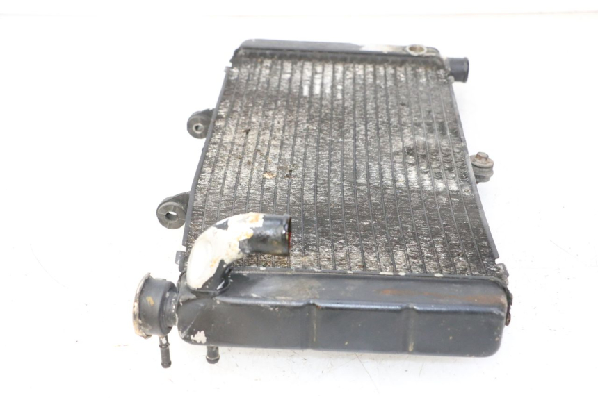 photo de RADIADOR HONDA CBR RR FIREBLADE 900 (1992 - 1994) - Pontos de fixação