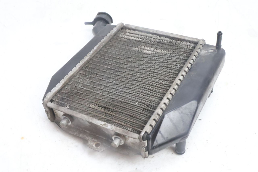 photo de RADIADOR PEUGEOT CITYSTAR 125 (2011 - 2017) - Marcações e referências