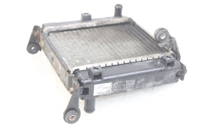 photo de RADIADOR KYMCO DINK STREET 125 (2009 - 2014) - Outro ângulo de visão