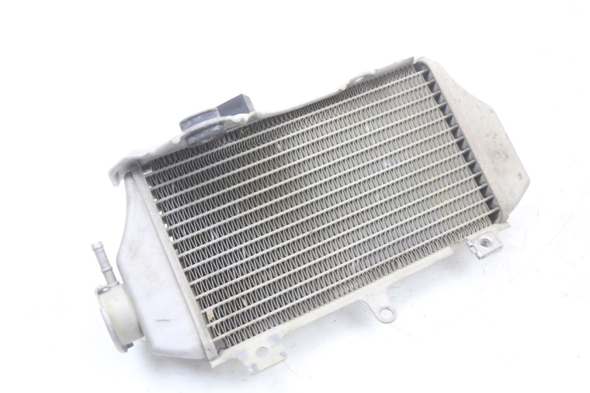 photo de RADIADOR DIREITO HONDA CRF R 250 (2020 - 2021) - Pontos de fixação