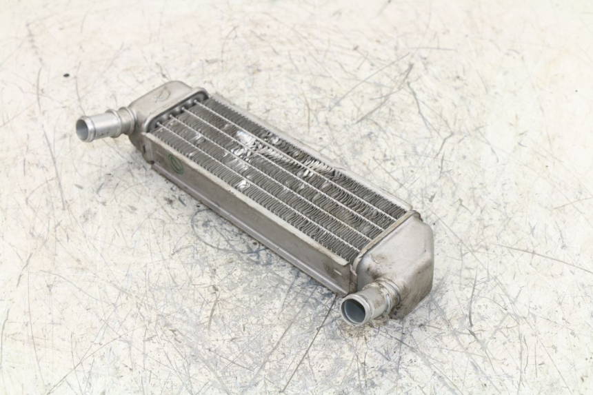 photo de RADIADOR DIREITO PEUGEOT LUDIX BLASTER 50 (2006 - 2014) - Outro ângulo de visão
