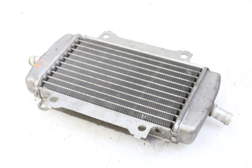 photo de RADIADOR DIREITO PIAGGIO VESPA GRANTURISMO 200 (2004 - 2005) - Ampliação técnica