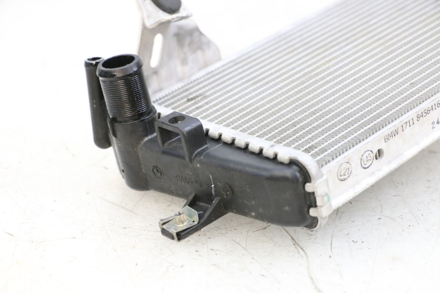 photo de RADIADOR DIREITO BMW R GS 1250 (2021 - 2024) - Outro ângulo de visão