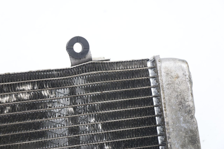 photo de RADIADOR DIREITO HONDA VTR F FIRESTORM 1000 (1997 - 2001) - Pontos de fixação