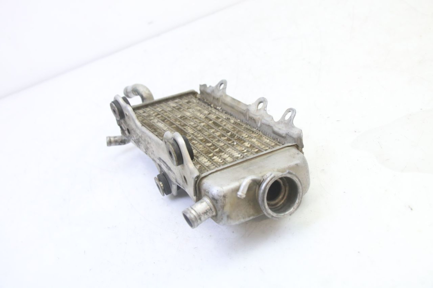 photo de RADIADOR DIREITO YAMAHA YZ 125 (1998 - 2005) - Vista de perto