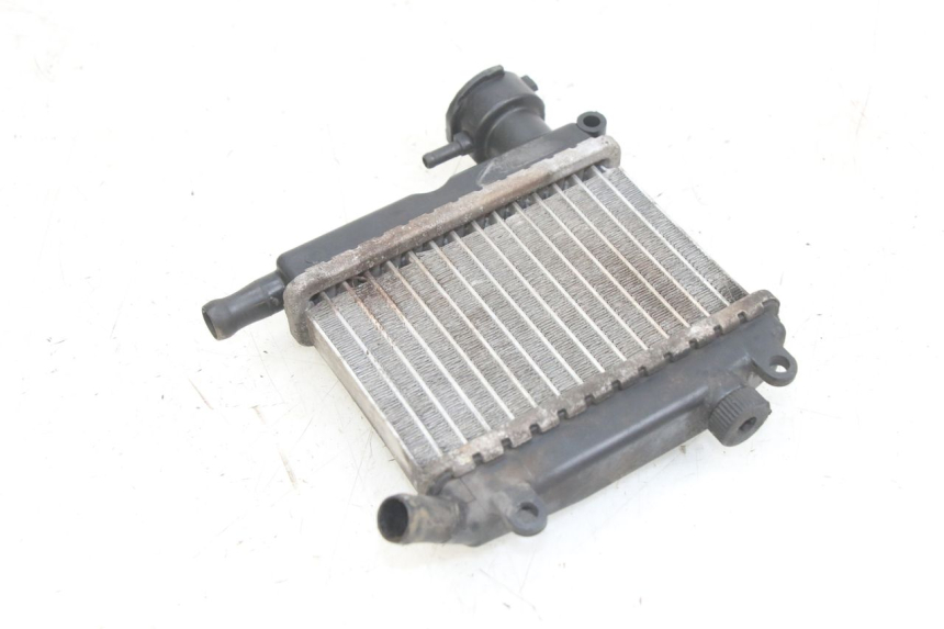 photo de RADIADOR TNT MOTOR FASTINO 4T 50 (2013 - 2019) - Zoom do estado de desgaste