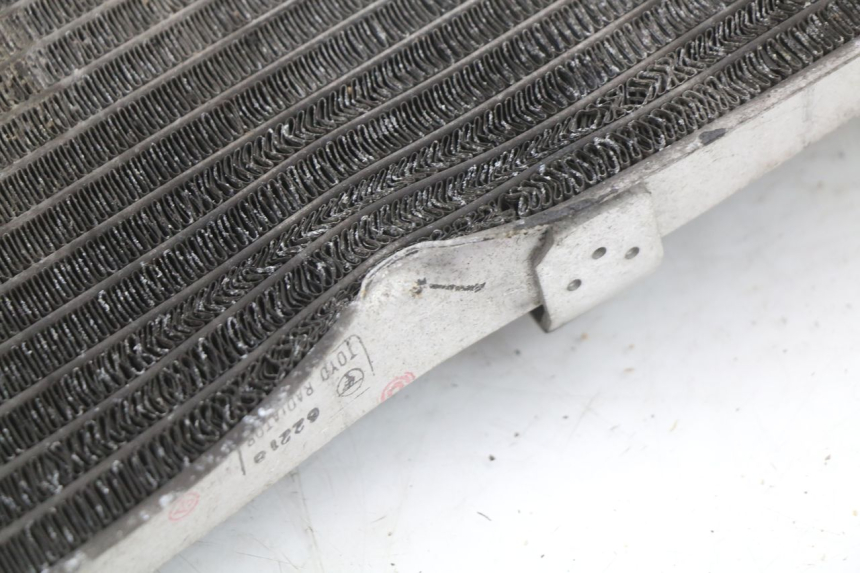 photo de RADIADOR HONDA FJS SILVER WING SILVERWING 400 (2005 - 2008) - Estado da superfície