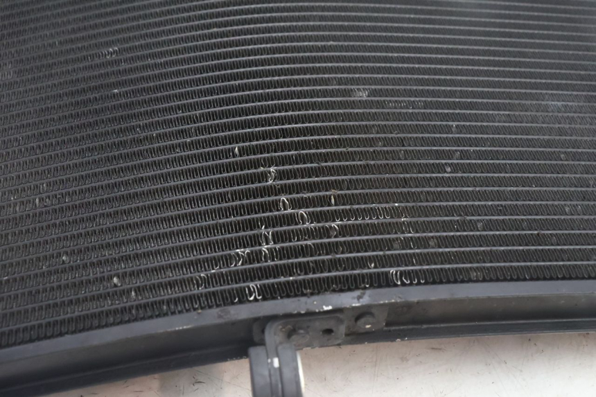 photo de RADIADOR YAMAHA FZ8 800 (2010 - 2016) - Detalhes característicos
