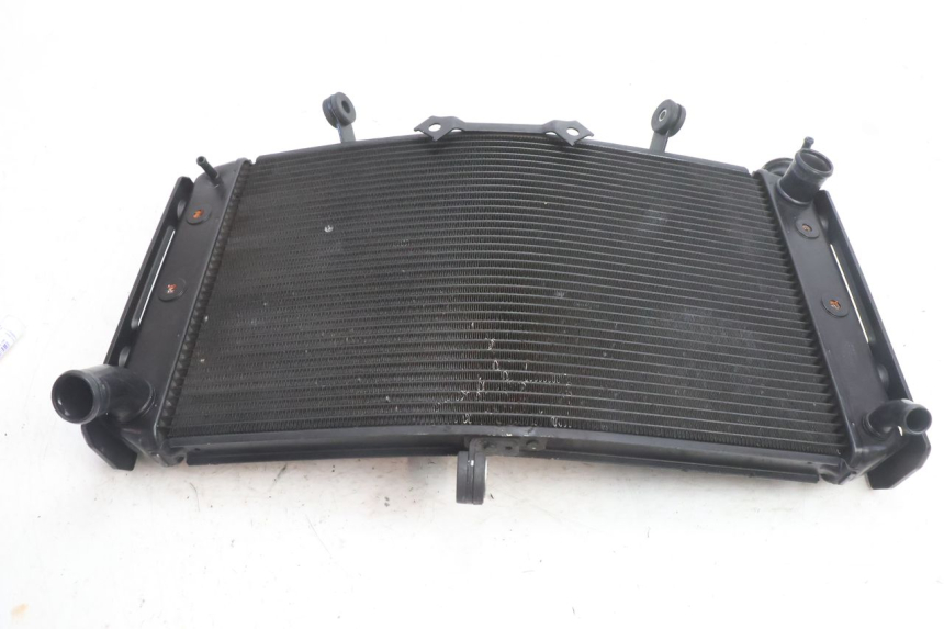 photo de RADIADOR YAMAHA FZ8 800 (2010 - 2016) - Pontos de fixação