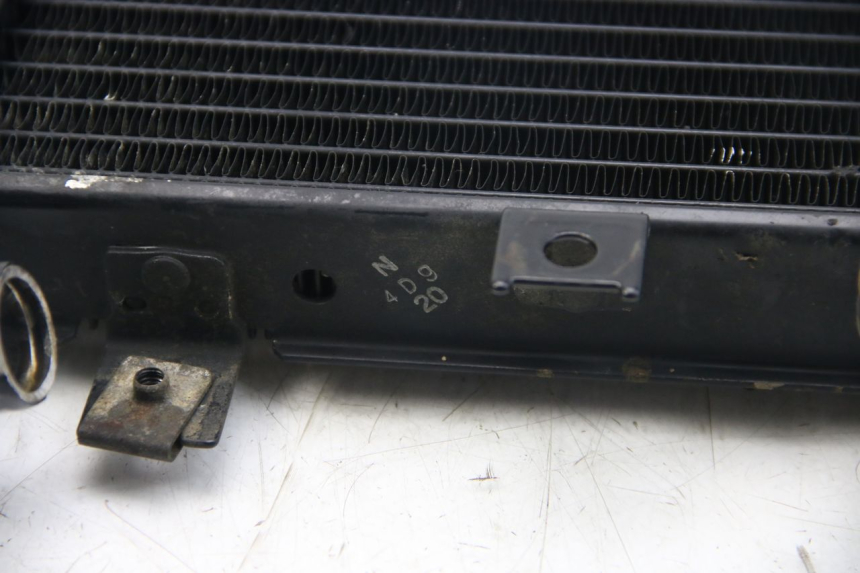 photo de RADIADOR YAMAHA FZS FAZER 600 (2001 - 2003) - Detalhe da peça